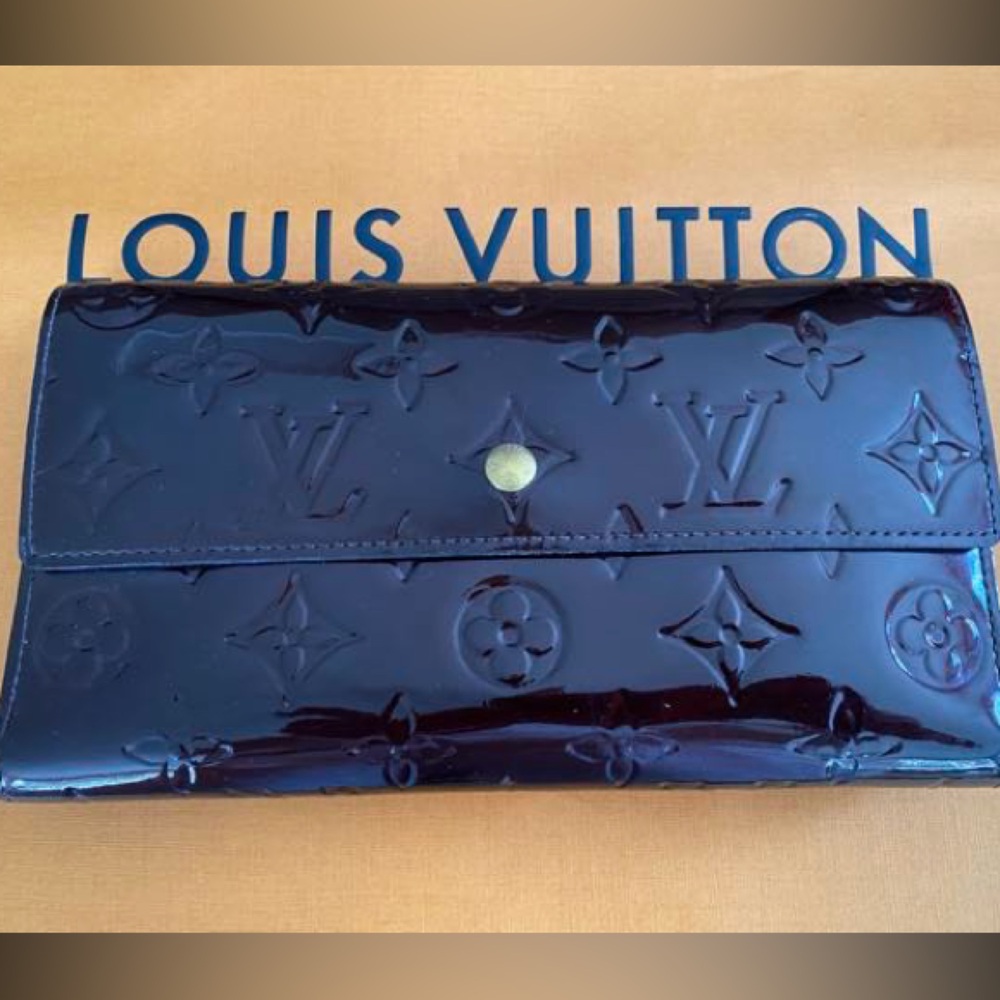 Louis Vuitton Monogram VERNIS Porte Tresor International Trifold Long Wallet 🍀